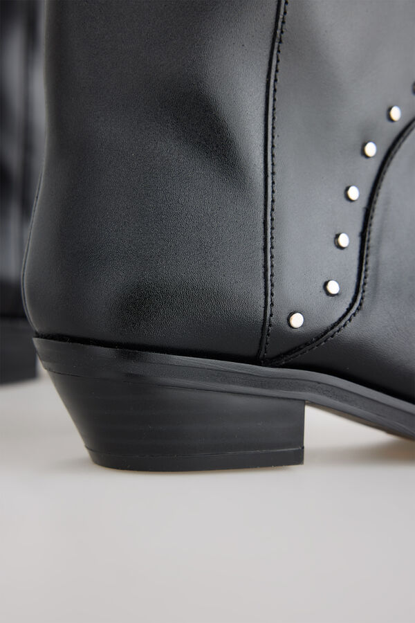 Slowlove Bota piel tachas Negro