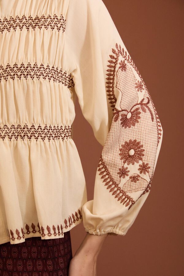 Meisie Blusa bordada con frunces Beige