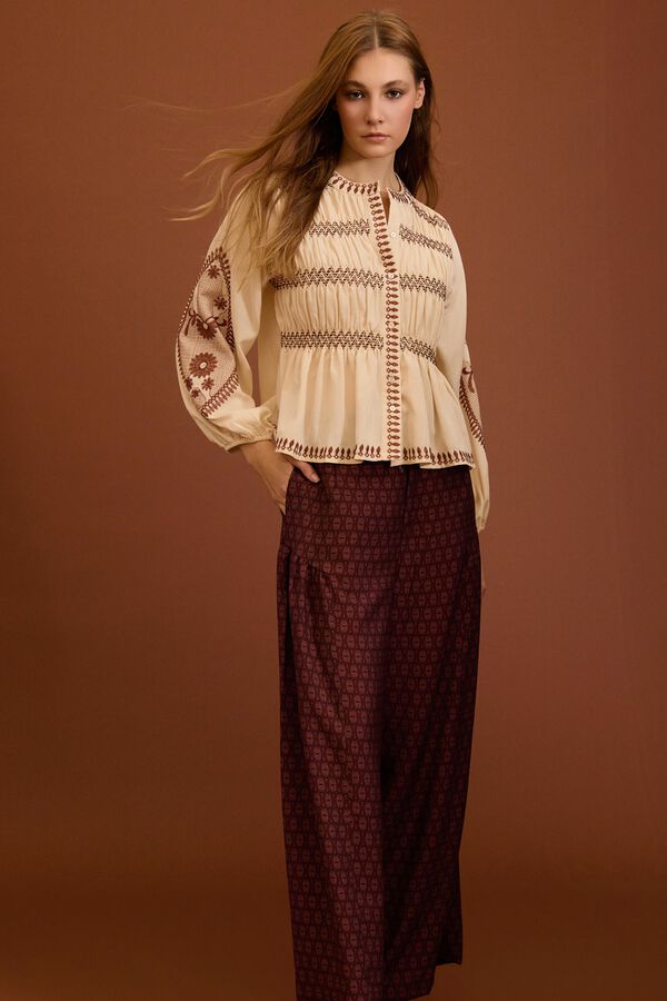 Meisie Blusa bordada con frunces Beige