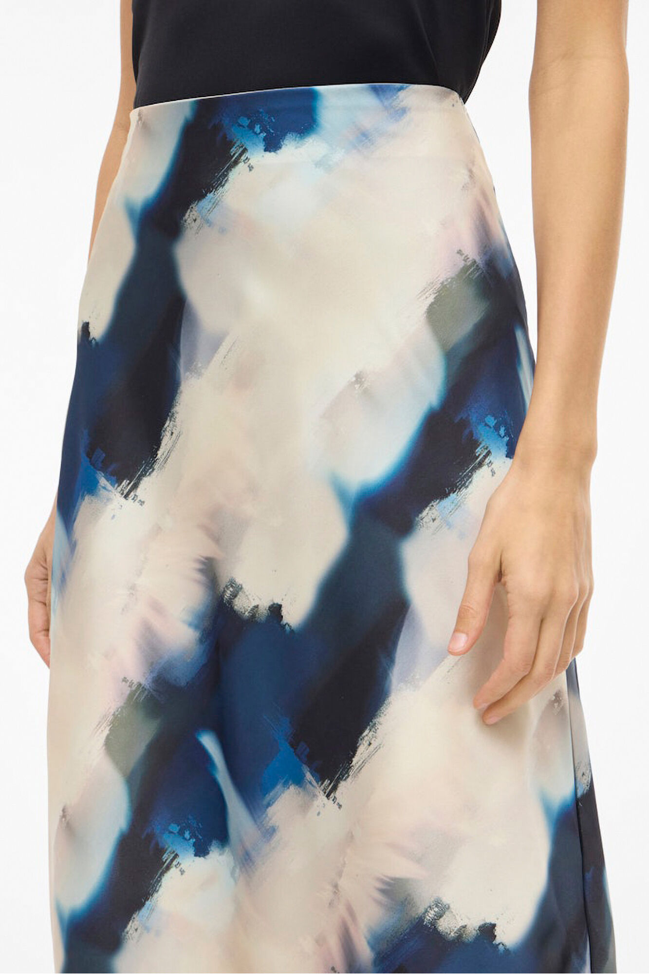 Vila Falda midi satinada estampada