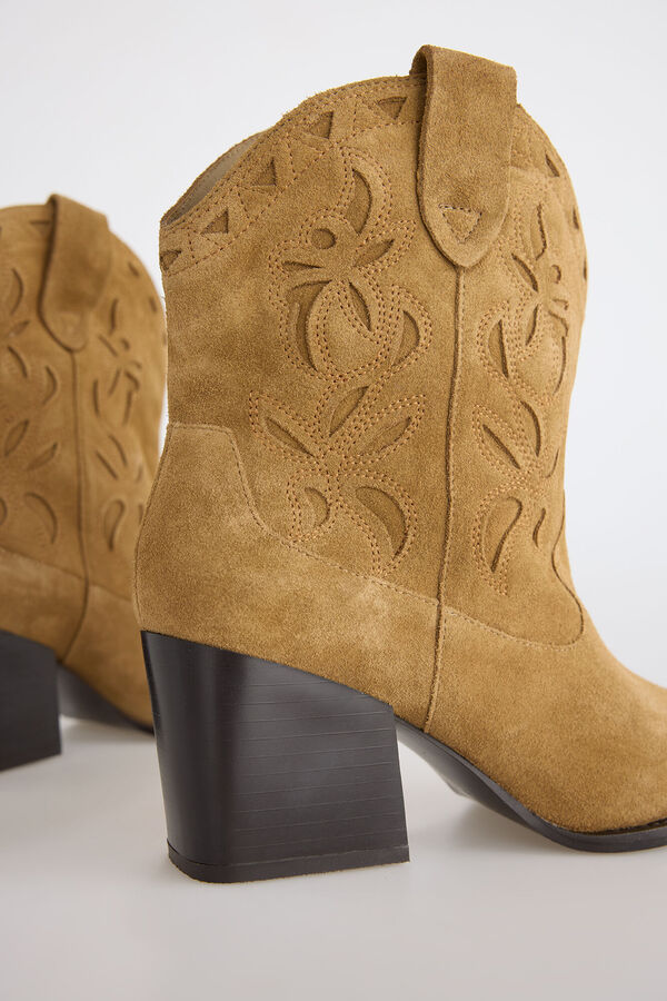 Slowlove Bot&iacute;n tacon serraje Camel