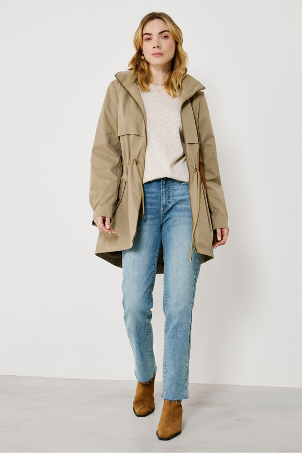 Vila Cazadora parka con capucha Beige