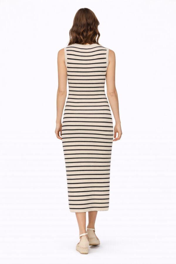 Vila Vestido midi de canal&eacute; sin mangas Beige