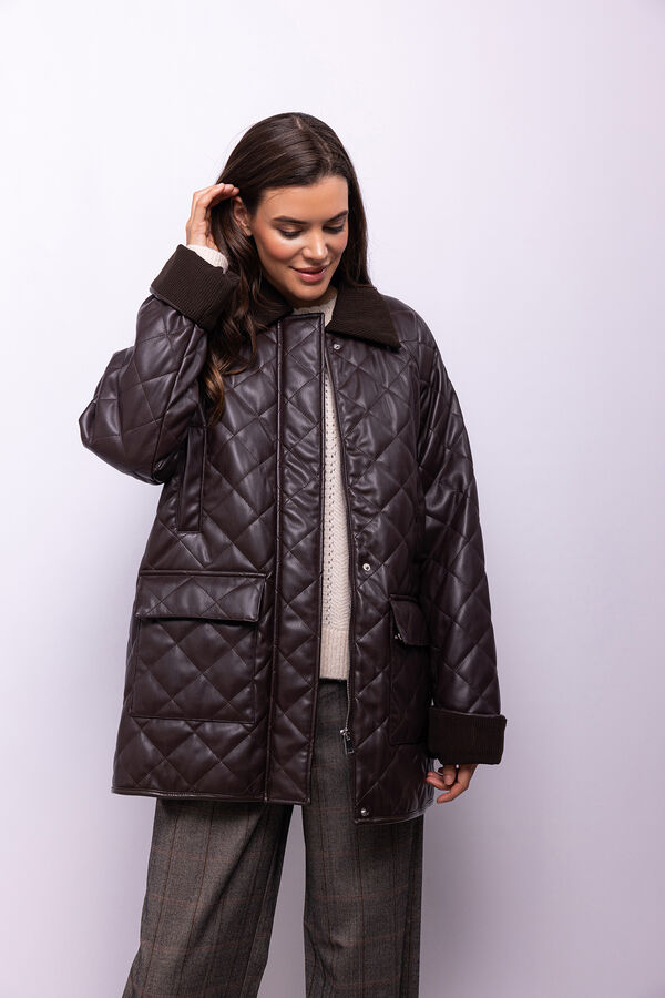 Object Abrigo efecto piel acolchado Marr&oacute;n oscuro
