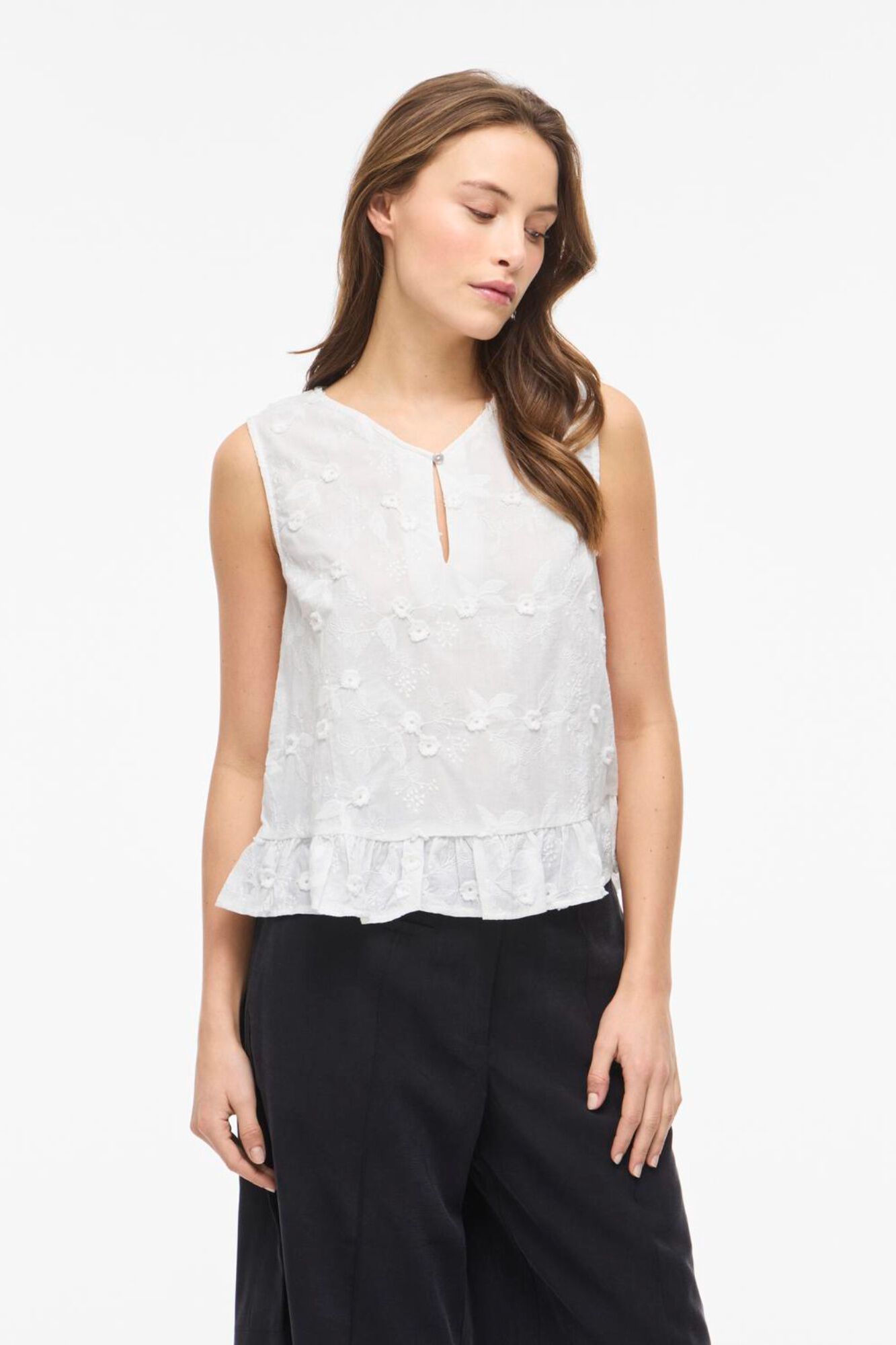 Vila Blusa de algod&oacute;n org&aacute;nico con flores bordadas