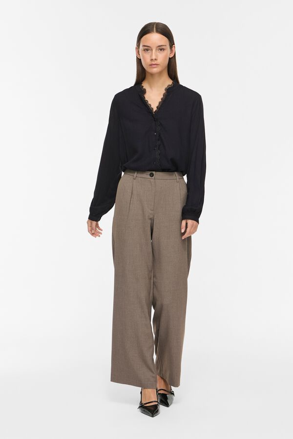 Vila Blusa con encaje y cuello en pico Negro