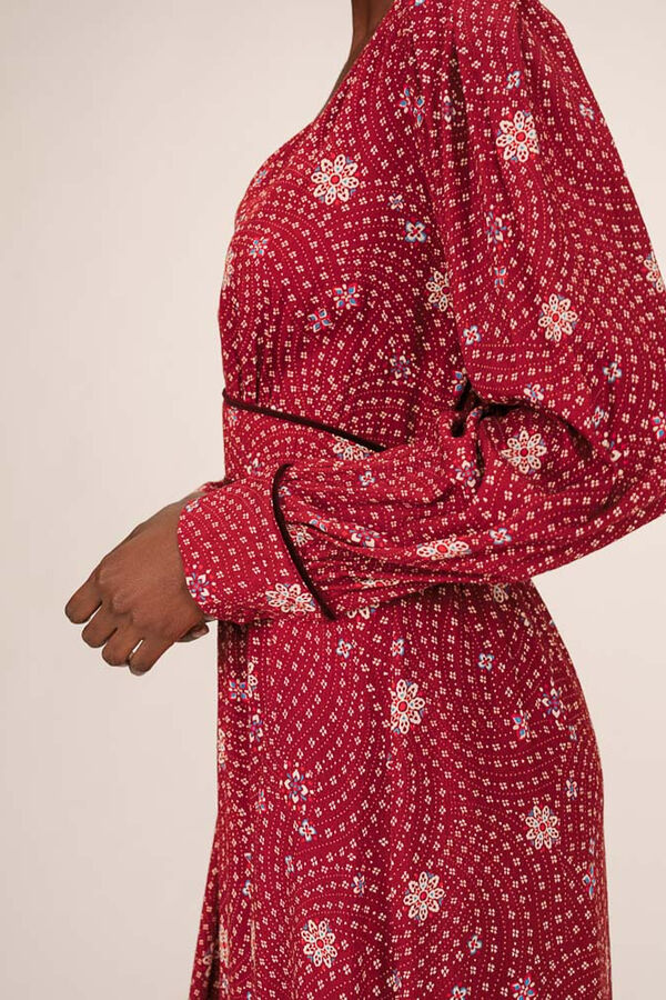 Grace & Mila Vestido largo con escote en pico Estampado rojo