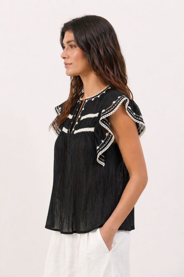 Vila Blusa con bordados de algod&oacute;n org&aacute;nico Estampado blanco