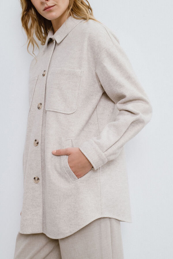 Vila Chaqueta camisera abotonada Beige