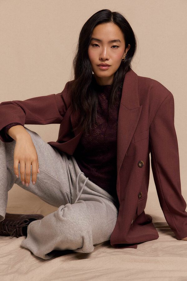 Slowlove Top encaje asimétrico Vino