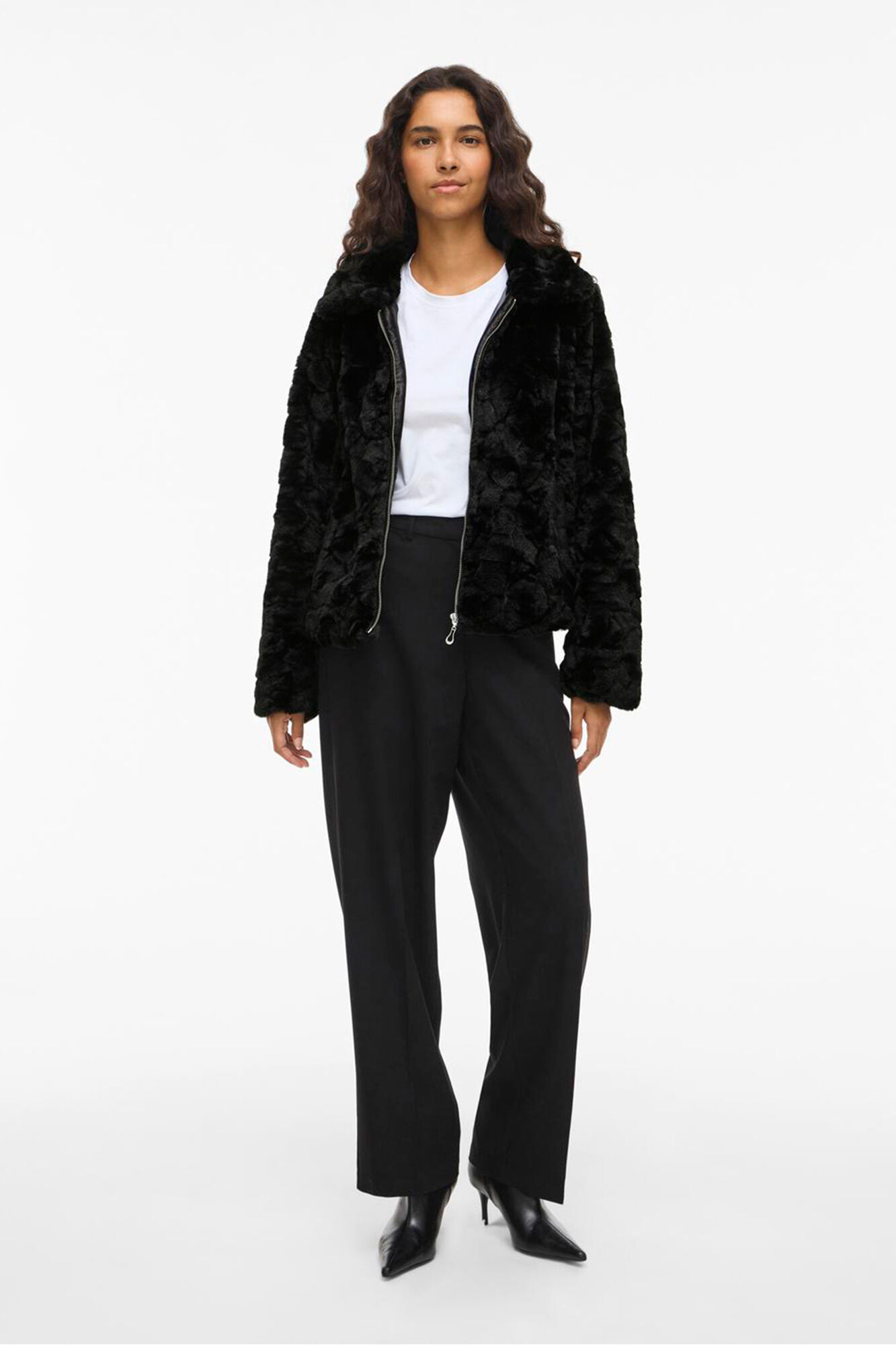 Vila Abrigo efecto pelo con cremallera