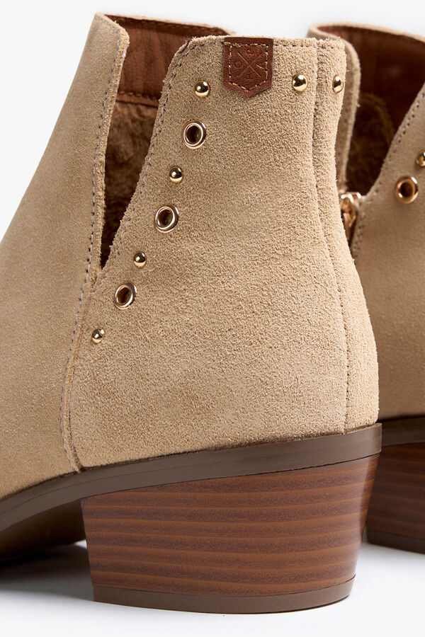 Popa Bot&iacute;n se&ntilde;ora Arista Adornos Marr&oacute;n