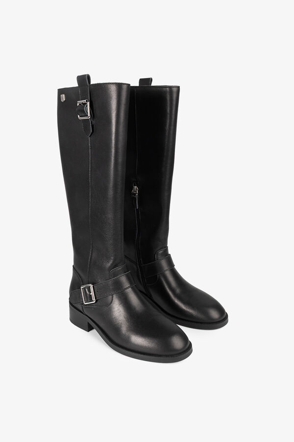 Popa Bota se&ntilde;ora Kiliman Napa Negro