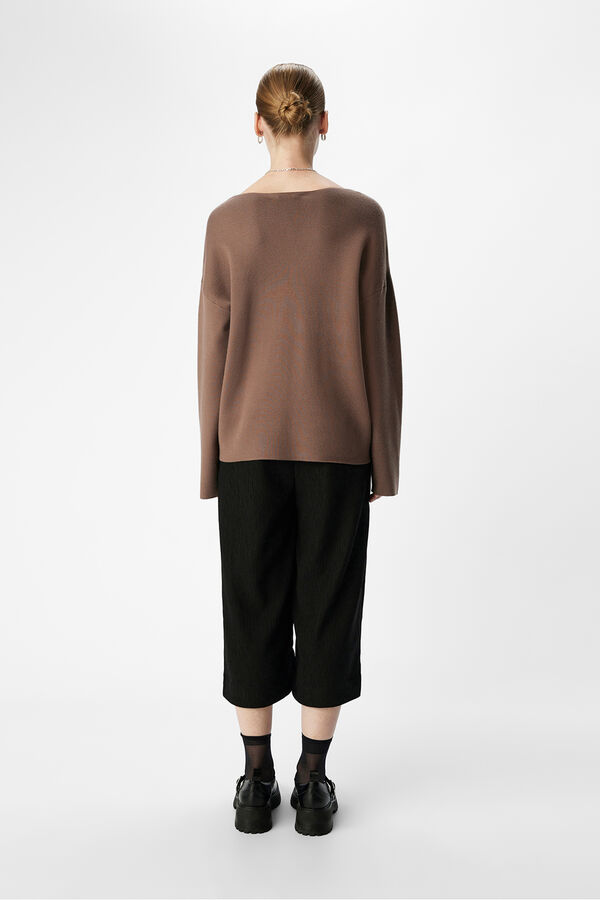 Object Jersey básico cuello pico Marrón