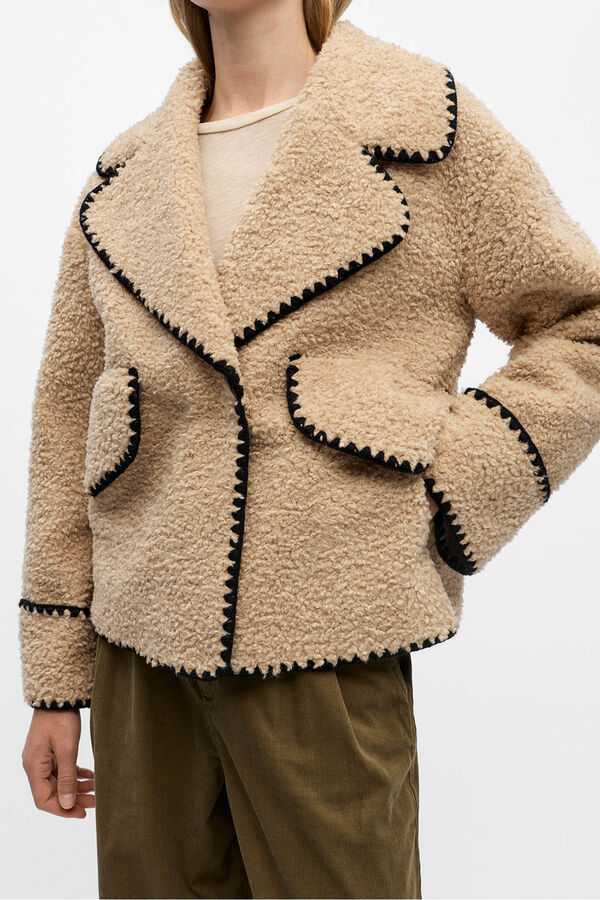 Object Chaqueta borreguillo sint&eacute;tico Beige