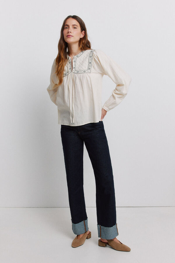Vila Blusa bordada manga larga Beige