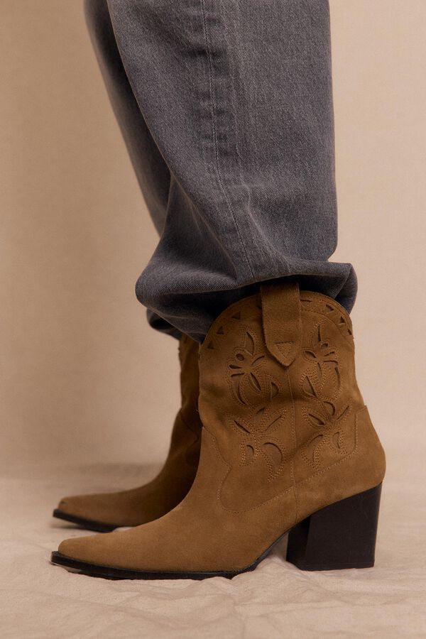 Slowlove Bot&iacute;n tacon serraje Camel