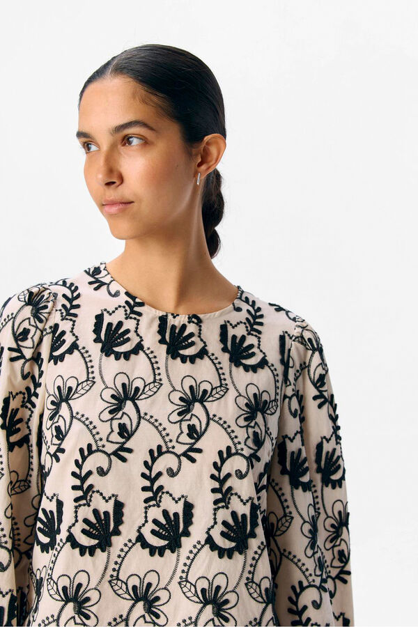Object Blusa tejido bordado Estampado beige