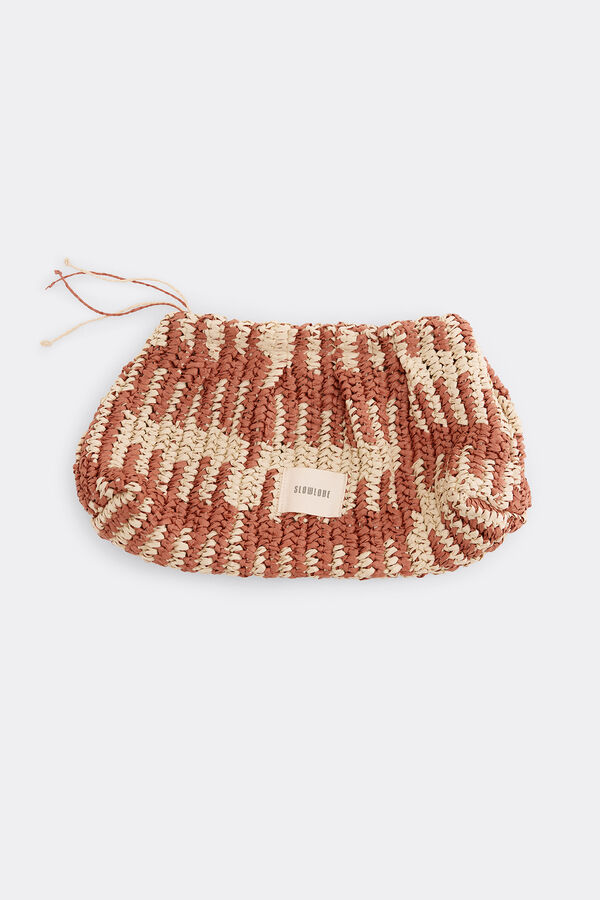Slowlove Bolso pouch rafia Estampado marr&oacute;n
