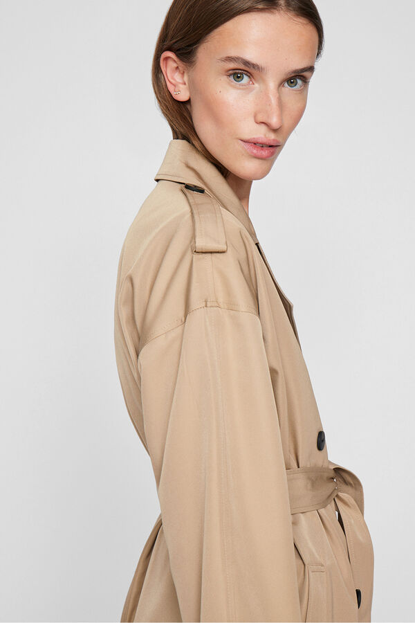 Vila Gabardina larga anudada Beige
