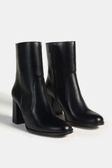 Bryan Stepwise Bot&iacute;n Chiara Negro