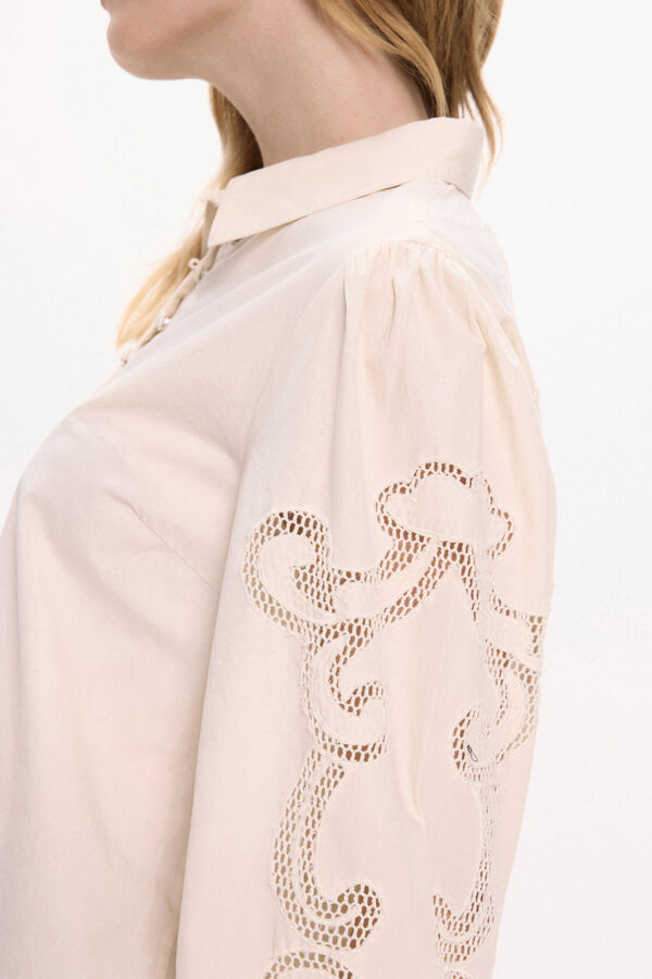 Vila Camisa con calados de algod&oacute;n org&aacute;nico Beige