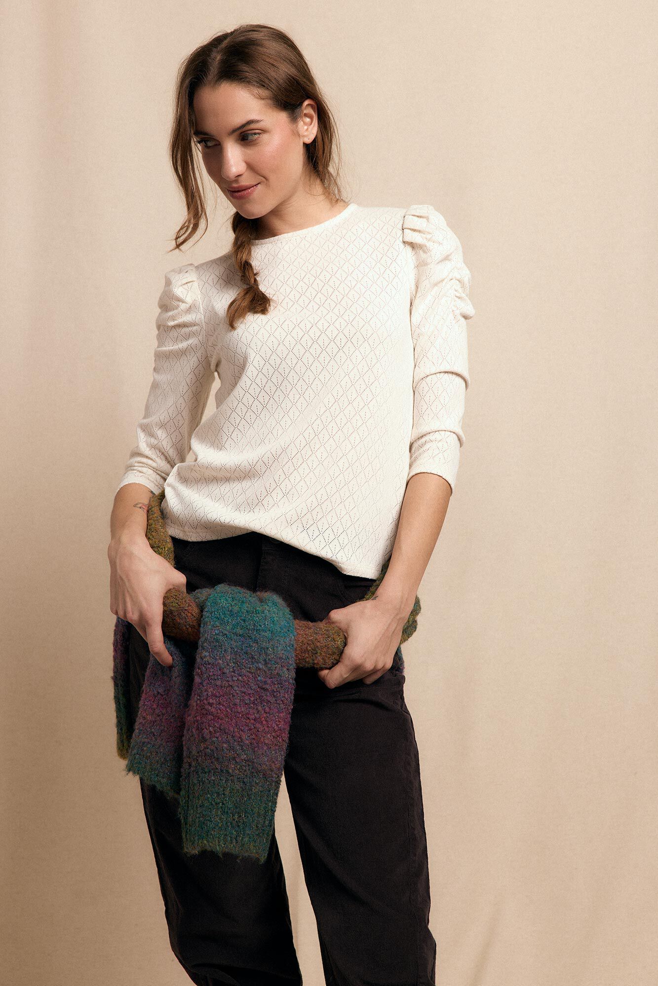 Slowlove Top estructura manga abullonada