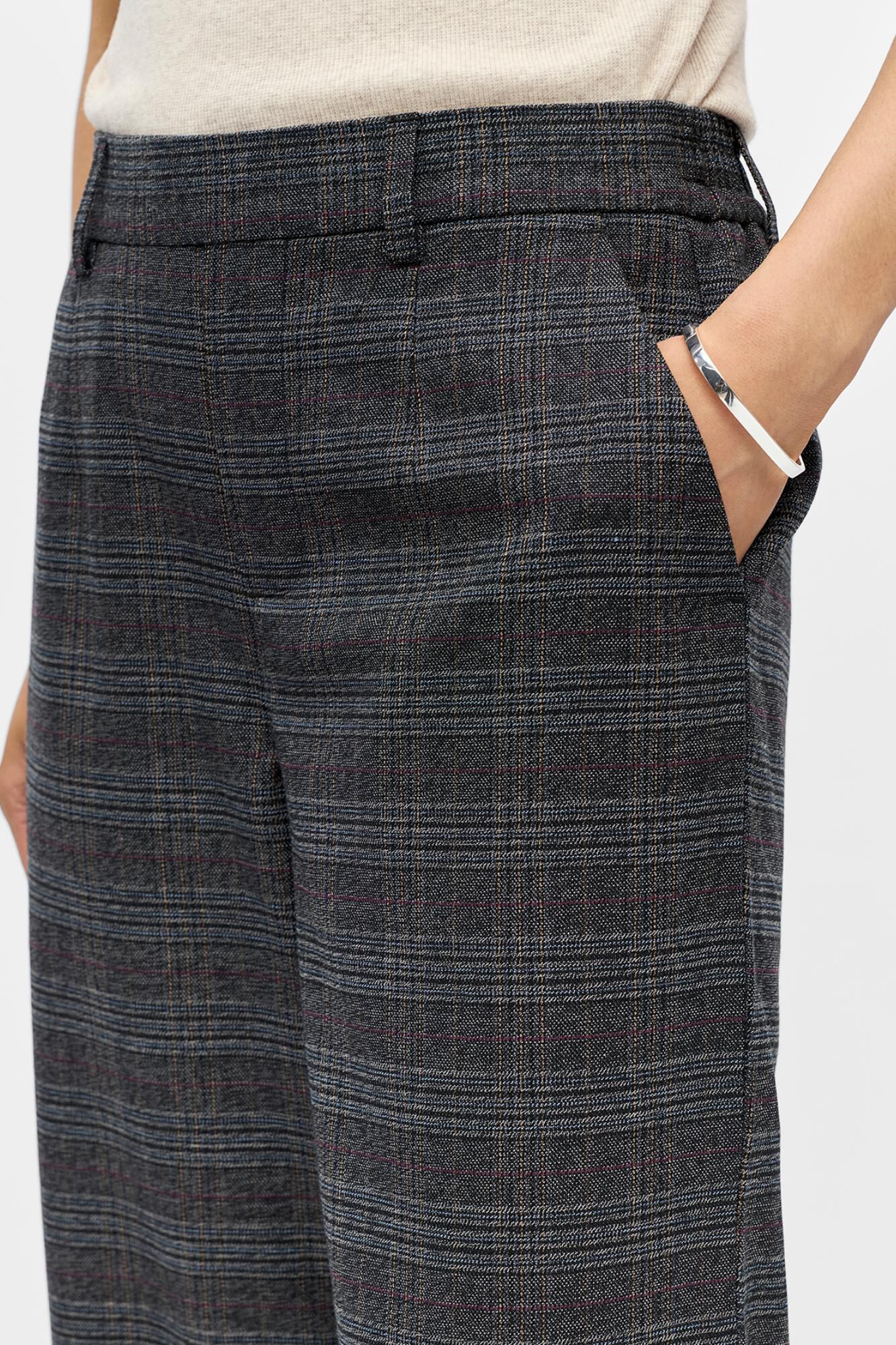 Object Pantal&oacute;n de vestir con cuadros