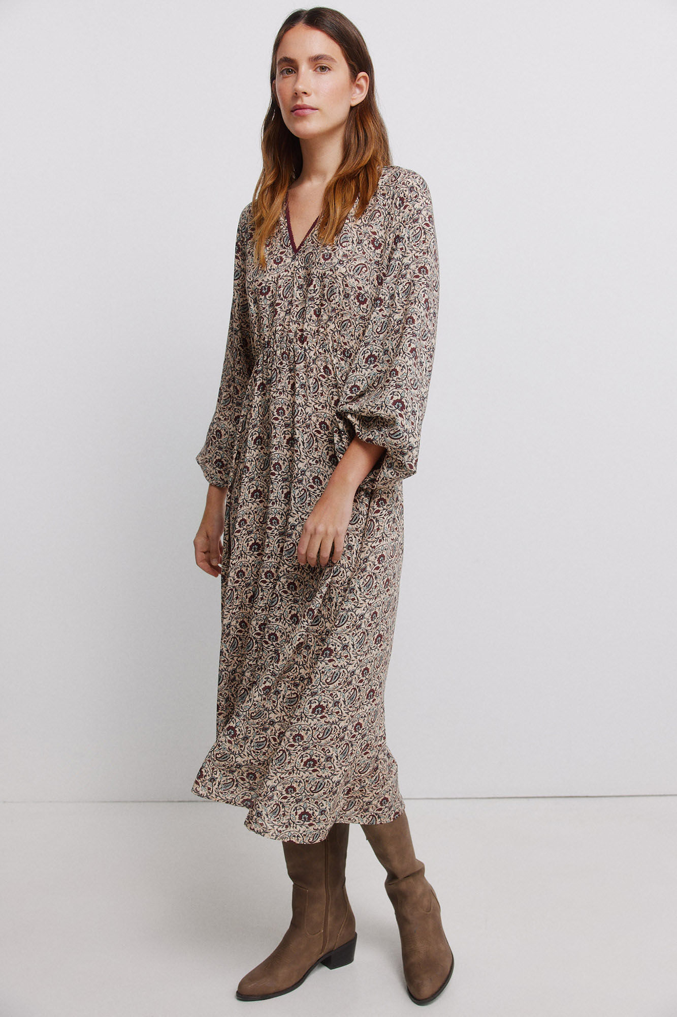 Vila Vestido midi estampado cachemir