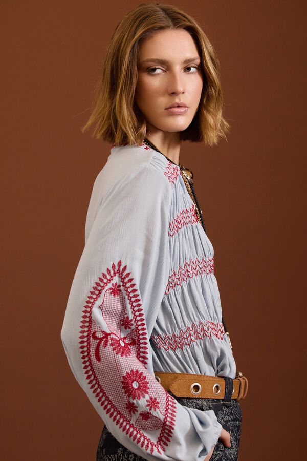 Meisie Blusa bordada con frunces Azul