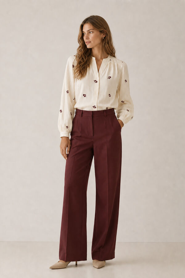 Vila Blusa fluida con bordados florales Beige