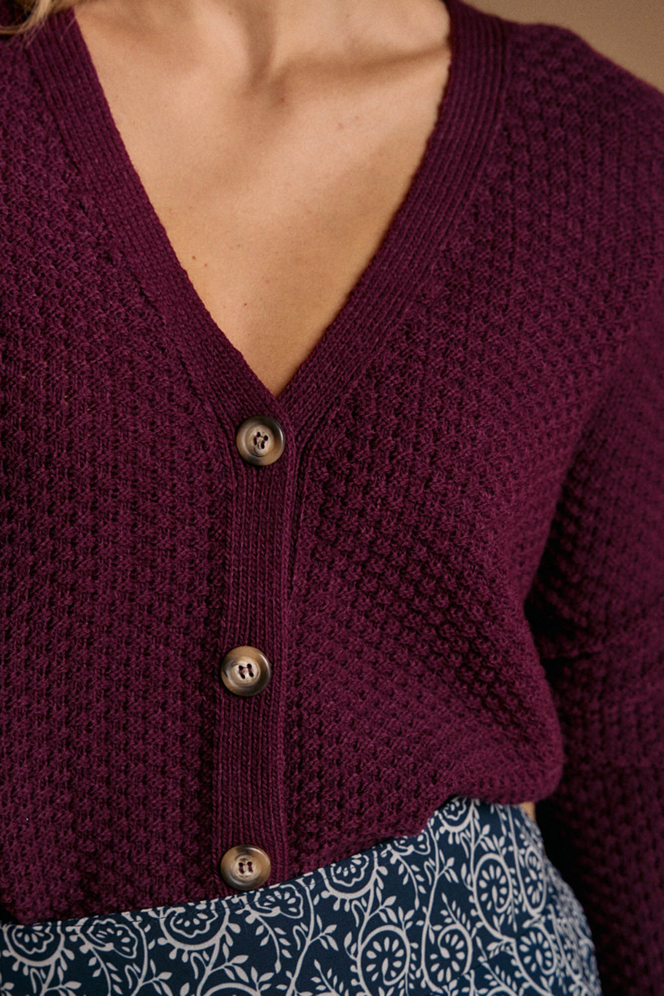 Pol&iacute;n Et Moi Cardigan berenjena Gimone