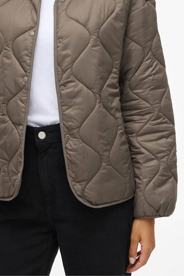 Vila Abrigo acolchado ultraligero Beige