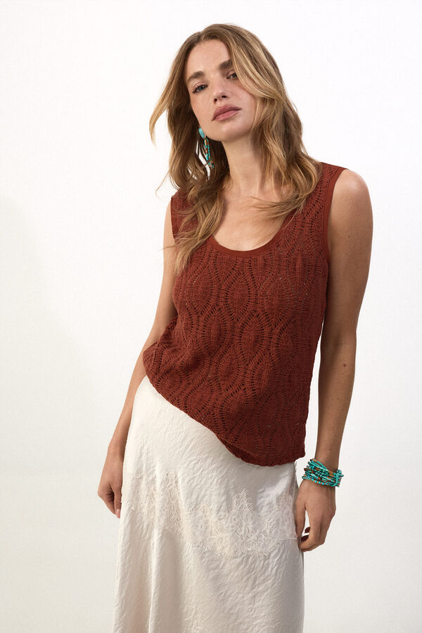 Slowlove Top tirantes crochet Marr&oacute;n
