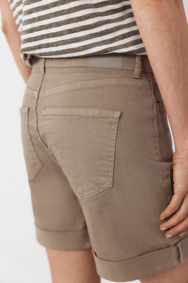 Cortefiel Shorts Vaqueros color Kaki