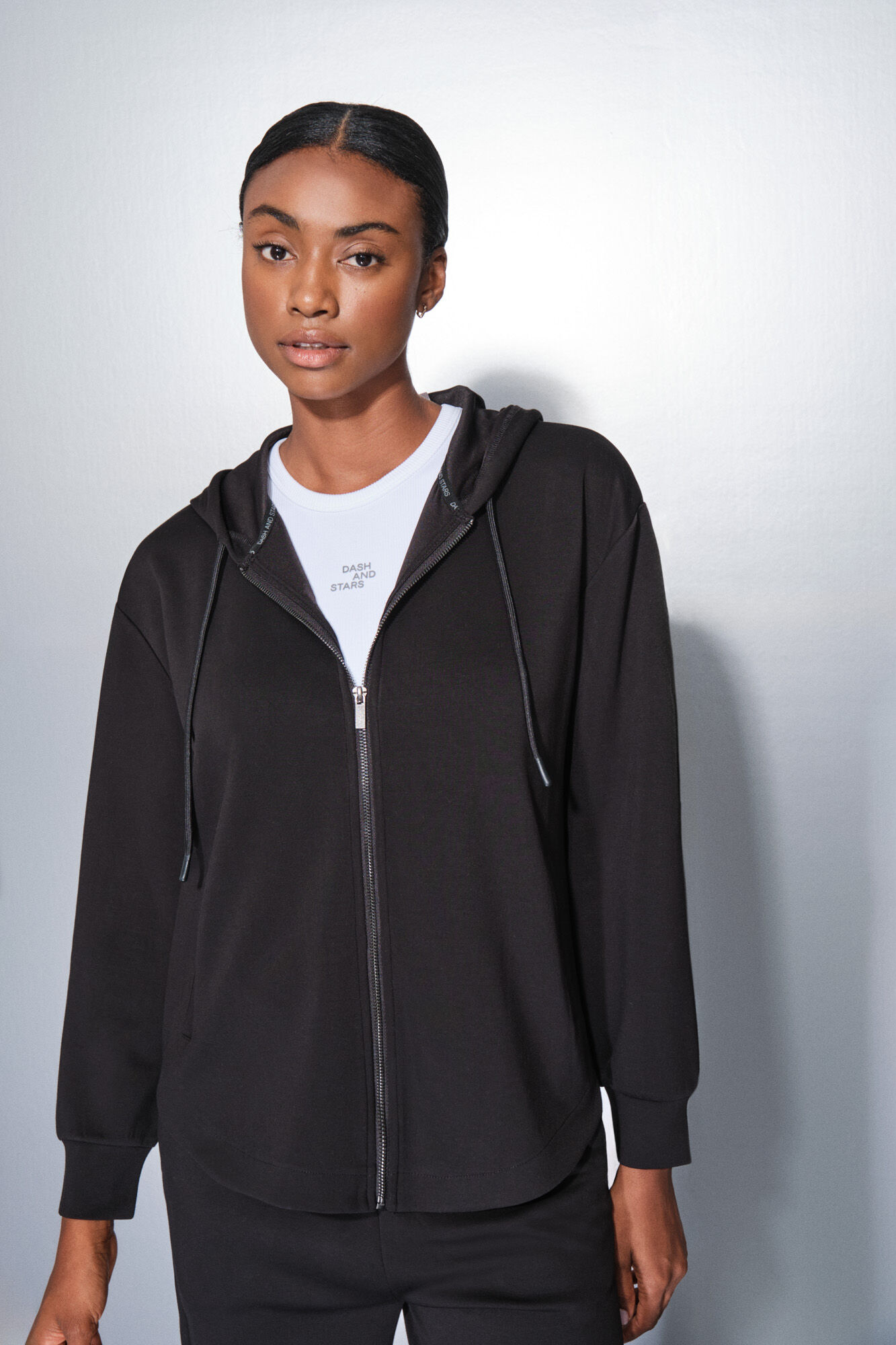 Dash and Stars Chaqueta negra cremallera 