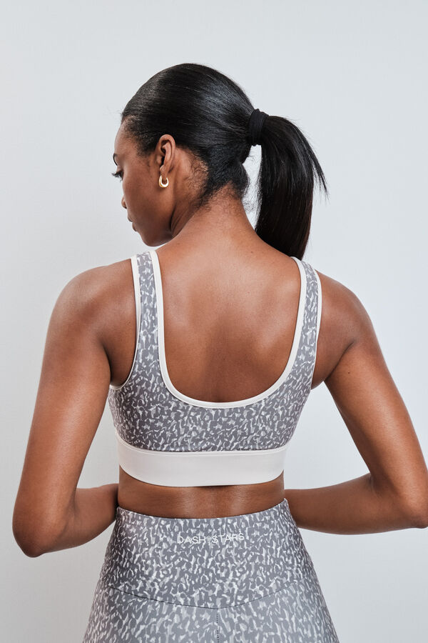 Dash and Stars Sujetador deportivo 4D Stretch estampado manchas marr&oacute;n nude