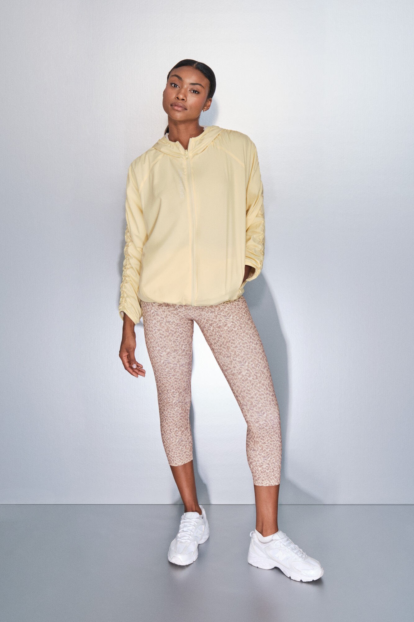 Dash and Stars Chaqueta ligera reversible capucha amarillo