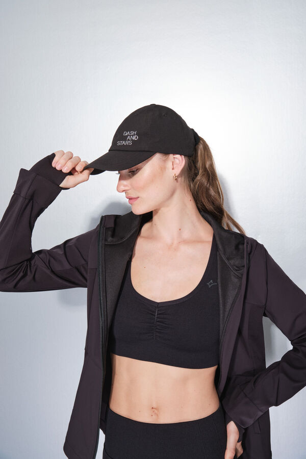 Dash and Stars Gorra t&eacute;cnica ajustable logo negra negro