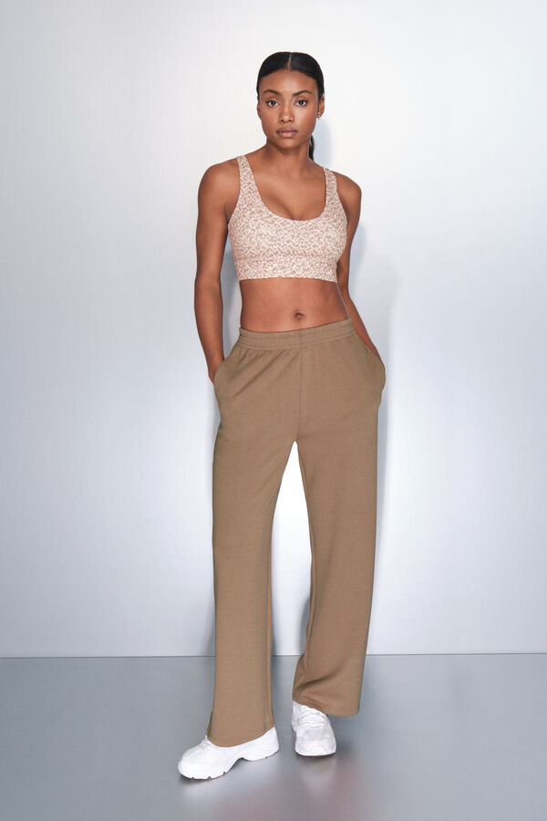 Dash and Stars Pantal&oacute;n recto ancho canal&eacute; marr&oacute;n nude