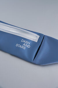 Dash and Stars Riñonera azul metalizado