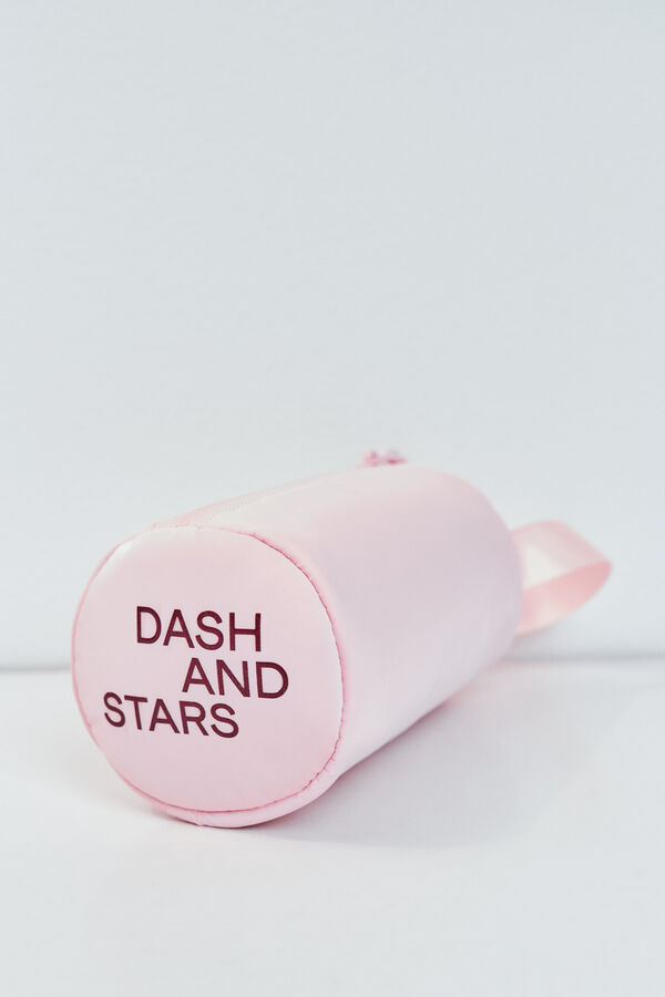 Dash and Stars Charm cuadrado rosa. rosa