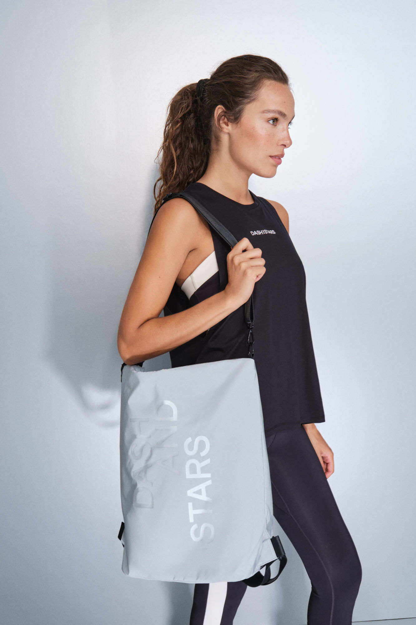 Dash and Stars Mochila multiposici&oacute;n nylon efecto metalizado