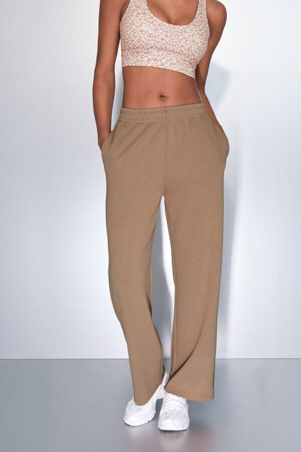 Dash and Stars Pantal&oacute;n recto ancho canal&eacute; marr&oacute;n nude