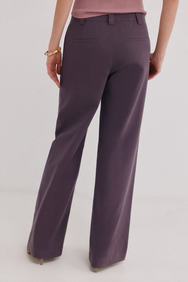 Hoss Intropia Palmira. Pantal&oacute;n corte recto Morado