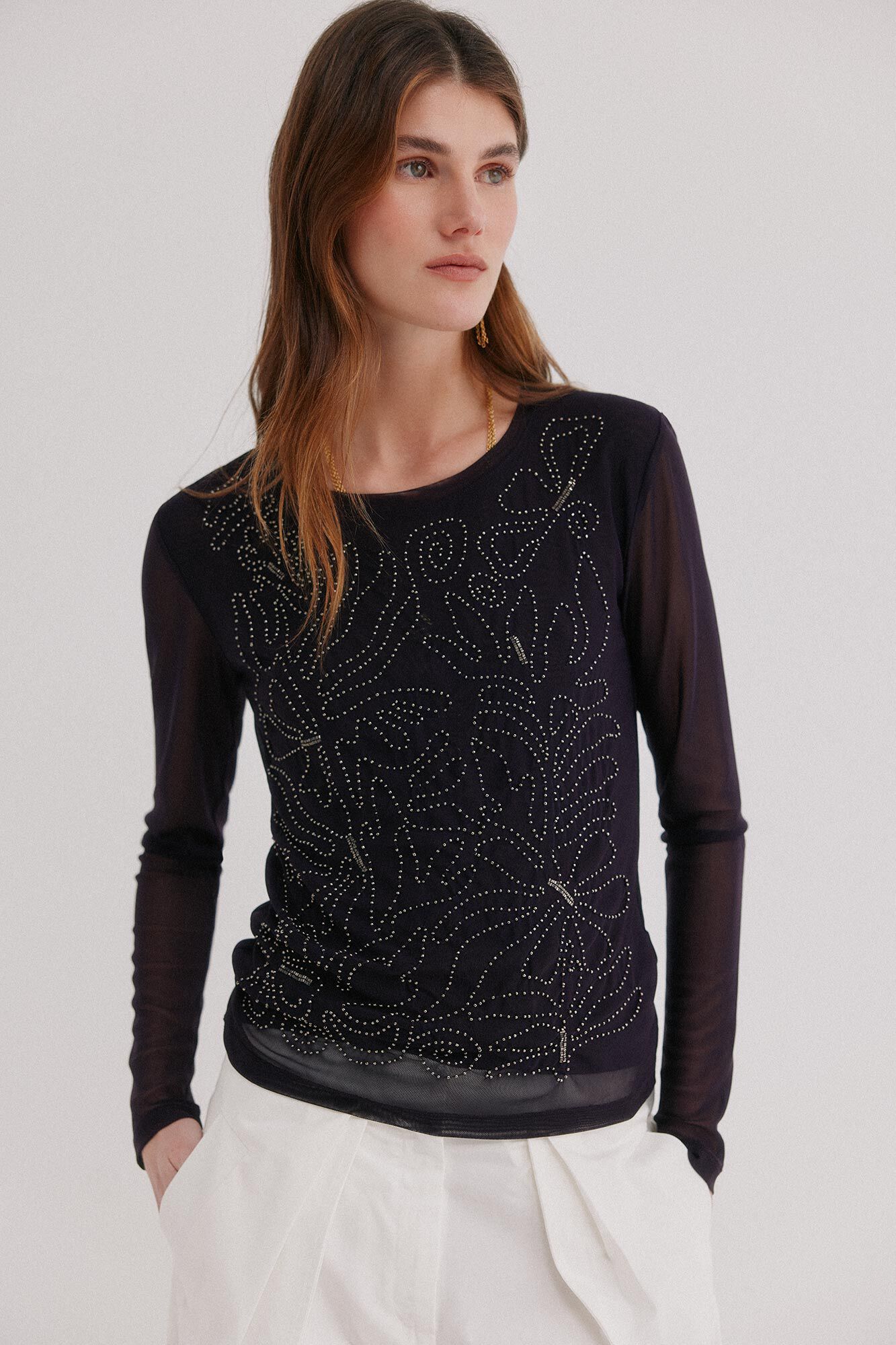 Hoss Intropia Mariana. Top bordado