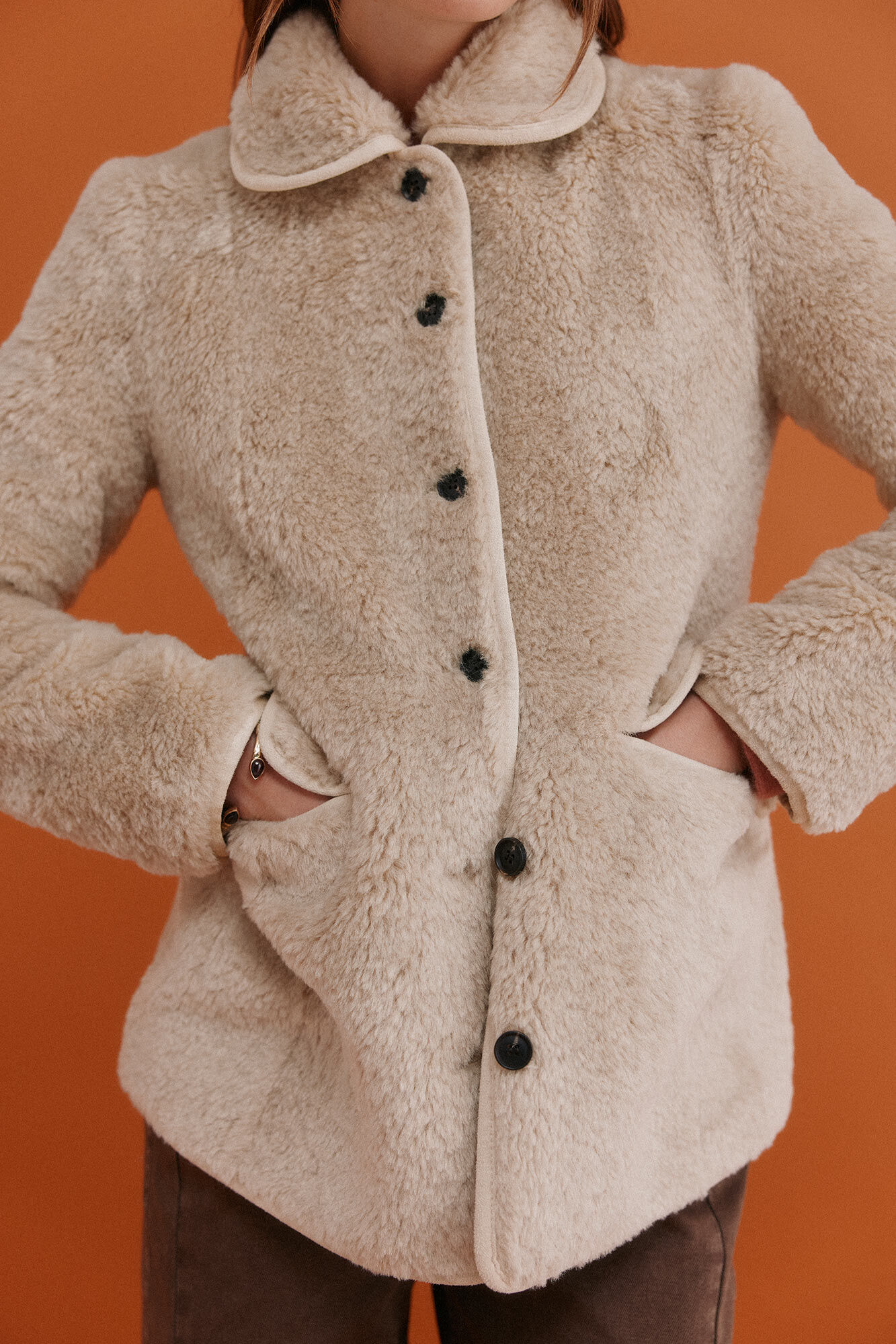 Hoss Intropia Denise. Abrigo efecto pelo