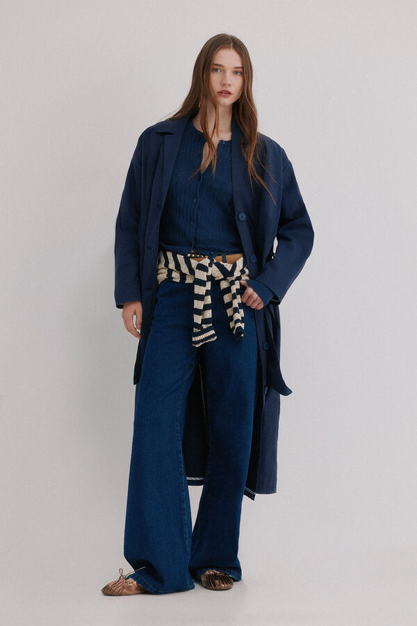 Hoss Intropia Darelle. Gabardina con lazada Azul marino