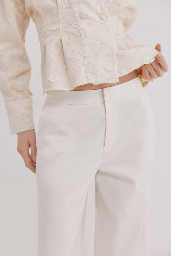 Hoss Intropia Gema. Blusa bordada Marfil