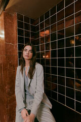 Hoss Intropia Eug&egrave;ne. Blazer cierre cruzado Gris